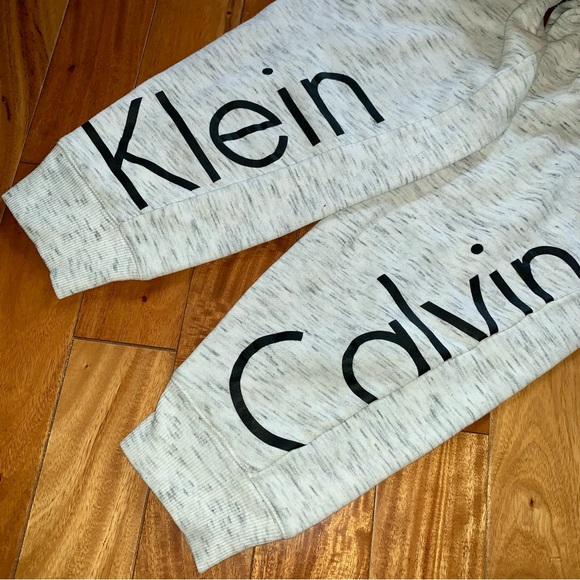 Calvin Klein Comfy Logo Jogger Sweatpants Fleece Lined - Picture 5 of 9